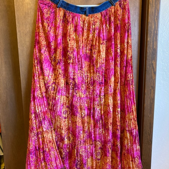 Vintage St.John’s Bay maxi skirt - Picture 1 of 6